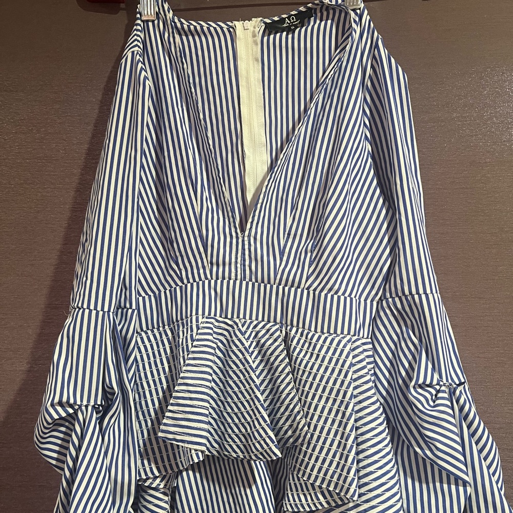 Too small - Picture 4 of 6